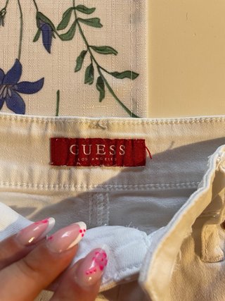 Guess Shorts Bianchi Floreali con Frange