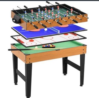 Futbolín, billar y juegos múltiples