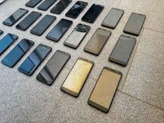 Lote 21 Smartphones Vodafone Smart N9 Lite