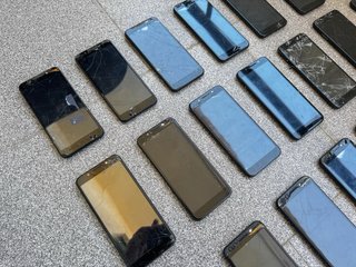 Lote 21 Smartphones Vodafone Smart N9 Lite