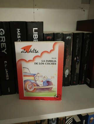 Libro la familia de los coches