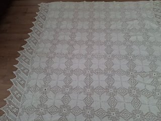 Colcha ganchillo beige/blanca
