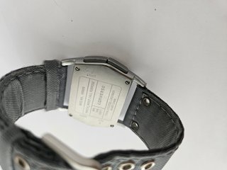 Reloj Converse VR005 Digital Gris