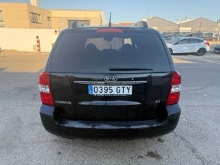 KIA Carnival 2010