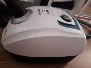 Aspiradora Bosch ProSilence PureAir con bolsa