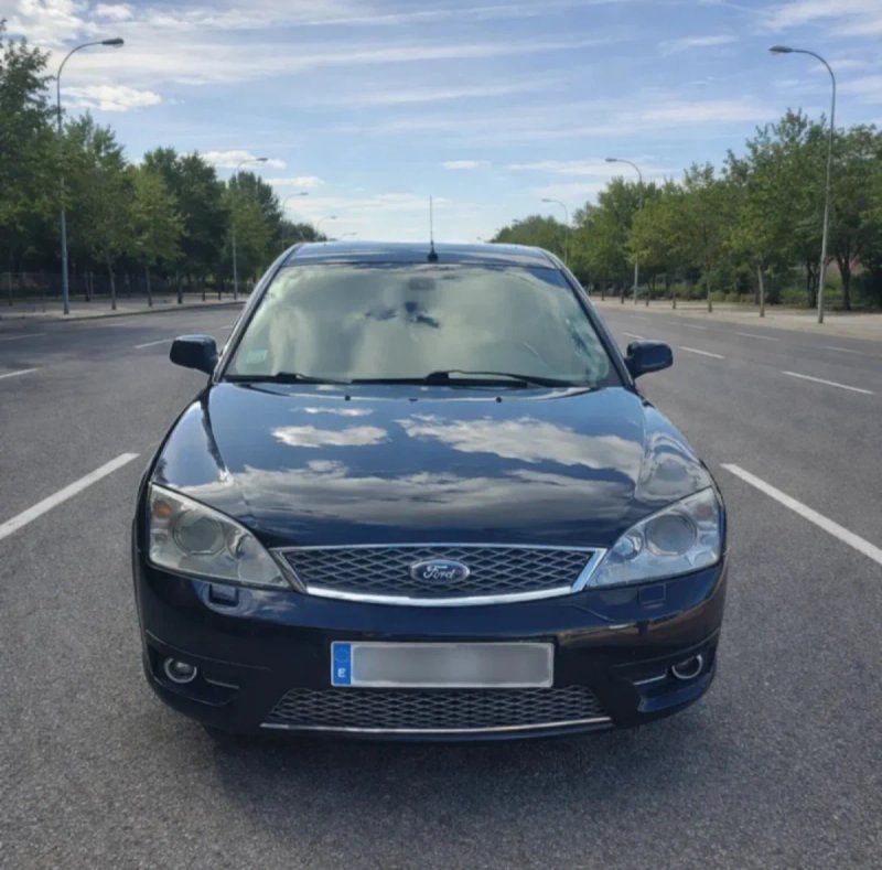 Ford Mondeo 2004 - foto 1