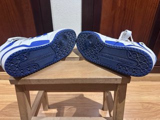 Zapatillas Adidas Blancas y Azules