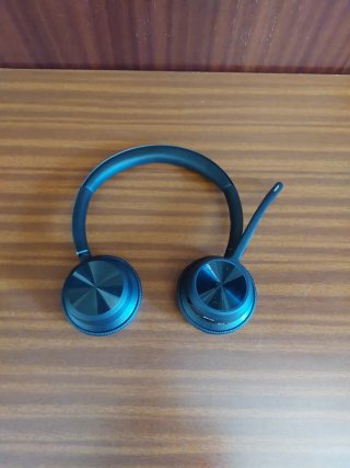 Auriculares Poly Voyager 4320
