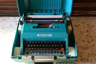 Máquina de escribir Olivetti Studio 45
