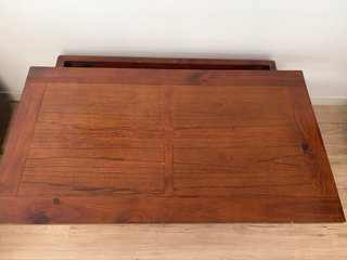 Mesa auxiliar madera Teca