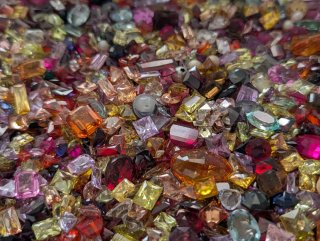 Lote de piedras y perlas