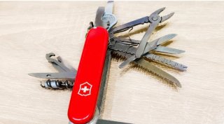Navaja Multiusos Victorinox Swiss Champ 33