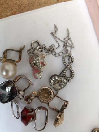 Lote de Pendientes y Colgante