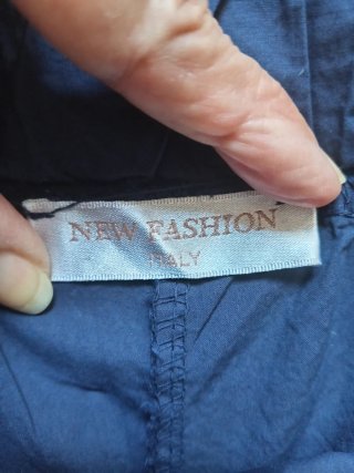 Pantaloncini blu cotone donna tg M. Nuovo.