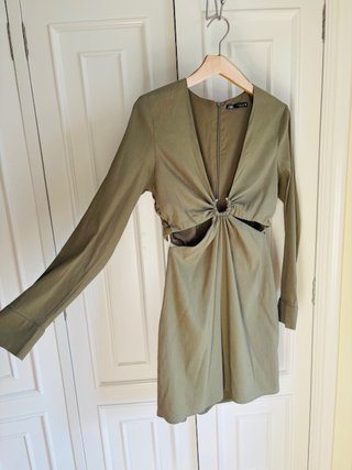 Vestido Zara Cut Out Verde Talla L