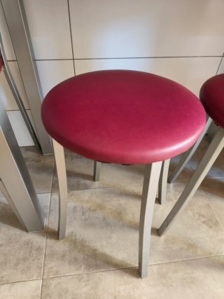 Mesa y 4 asientos cocina cristal