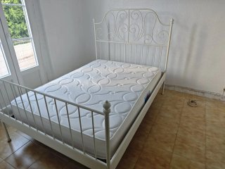 Estructura, cama, base y cabecero.