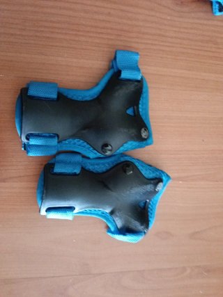 Patines en línea y protecciones