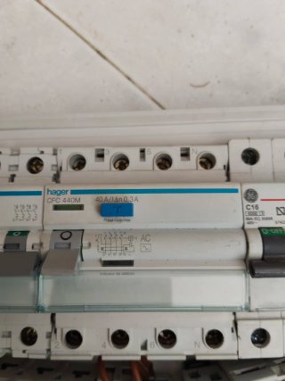 Diferenciales Eléctricos Hager y Medex