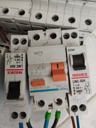 Diferenciales Eléctricos Hager y Medex