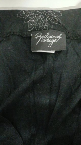Camiseta Reclaime Vintag Volantes Negro