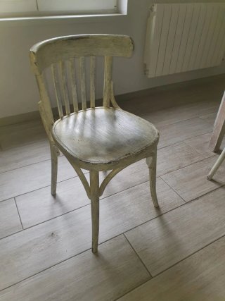 Sillas de madera estilo vintage