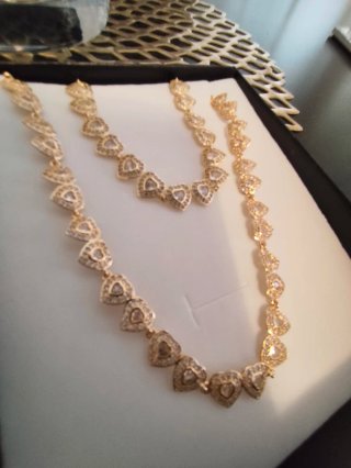 Conjunto collar y pulsera corazones dorados