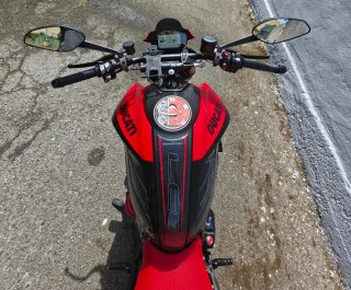 Ducati Monster 937 SP Roja y Negra