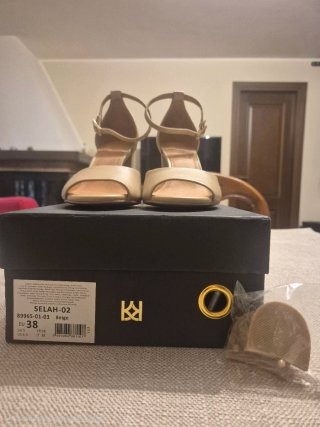 Scarpe Kazar donna beige in pelle