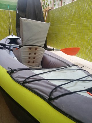 Kayak hinchable Itiwit con accesorios