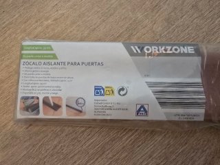 Zócalo Aislante para Puertas WORKZONE