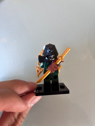 Minifigura Lego Ronin Misterioso 71052