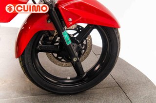 SUZUKI INAZUMA 250
