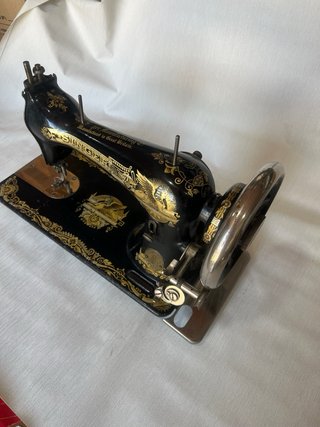 Máquina de coser Singer antigua