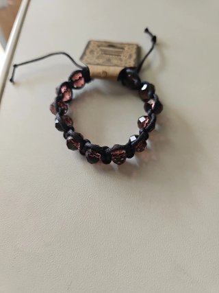 Pulsera de moda con cuentas moradas