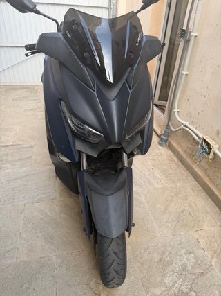 Yamaha XMAX 300 Maxi Scooter