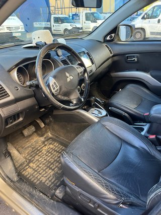 Mitsubishi Outlander 2009