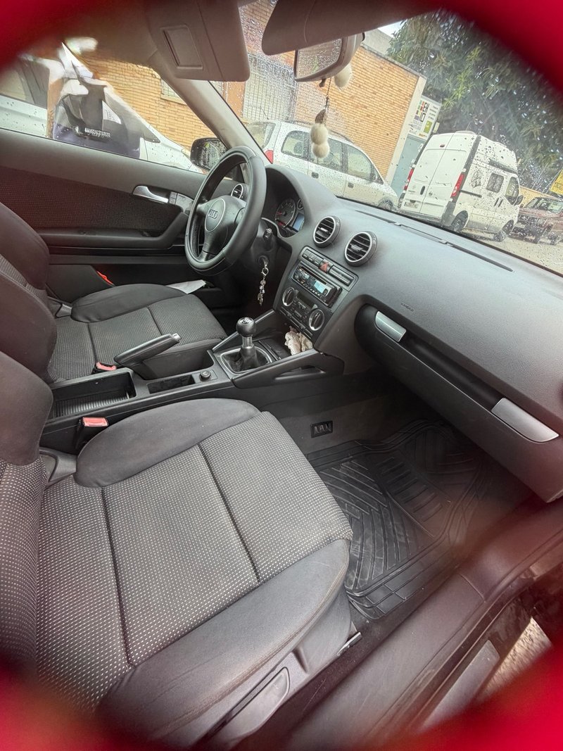 Audi A3 2004 - foto 1