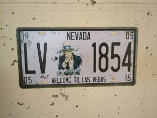 Matriculas y placas de vehículos antiguas.