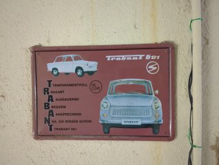 Matriculas y placas de vehículos antiguas.