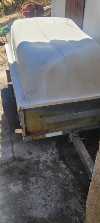 Remolque ERKA con tapa gris