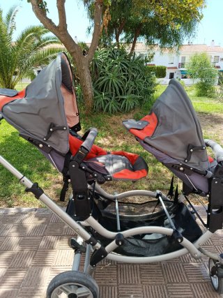 Silla de paseo gemelar, marca BambinoWorld naranja