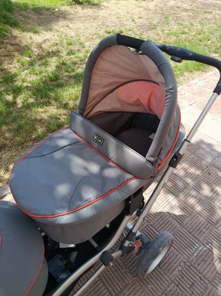 Silla de paseo gemelar, marca BambinoWorld naranja