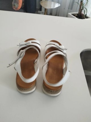 Sandalias de piel mujer blancas