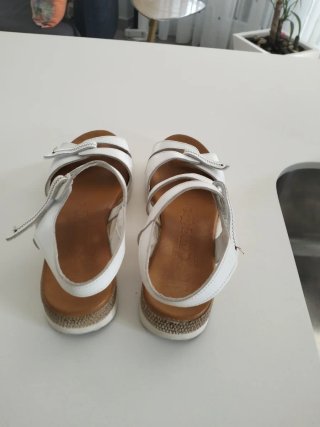 Sandalias de piel mujer blancas