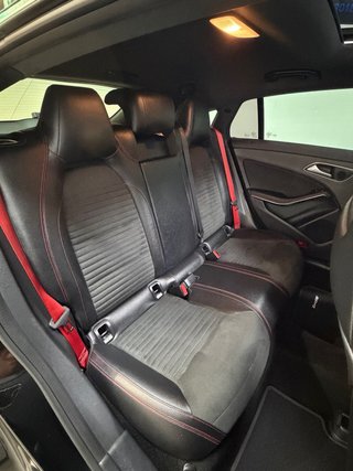 Mercedes-Benz CLA 45 AMG 381 CV // 121000 KMS !!!
