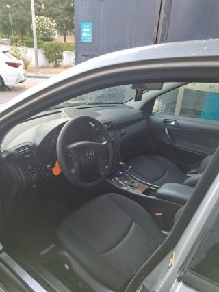 Mercedes-Benz 220 2005