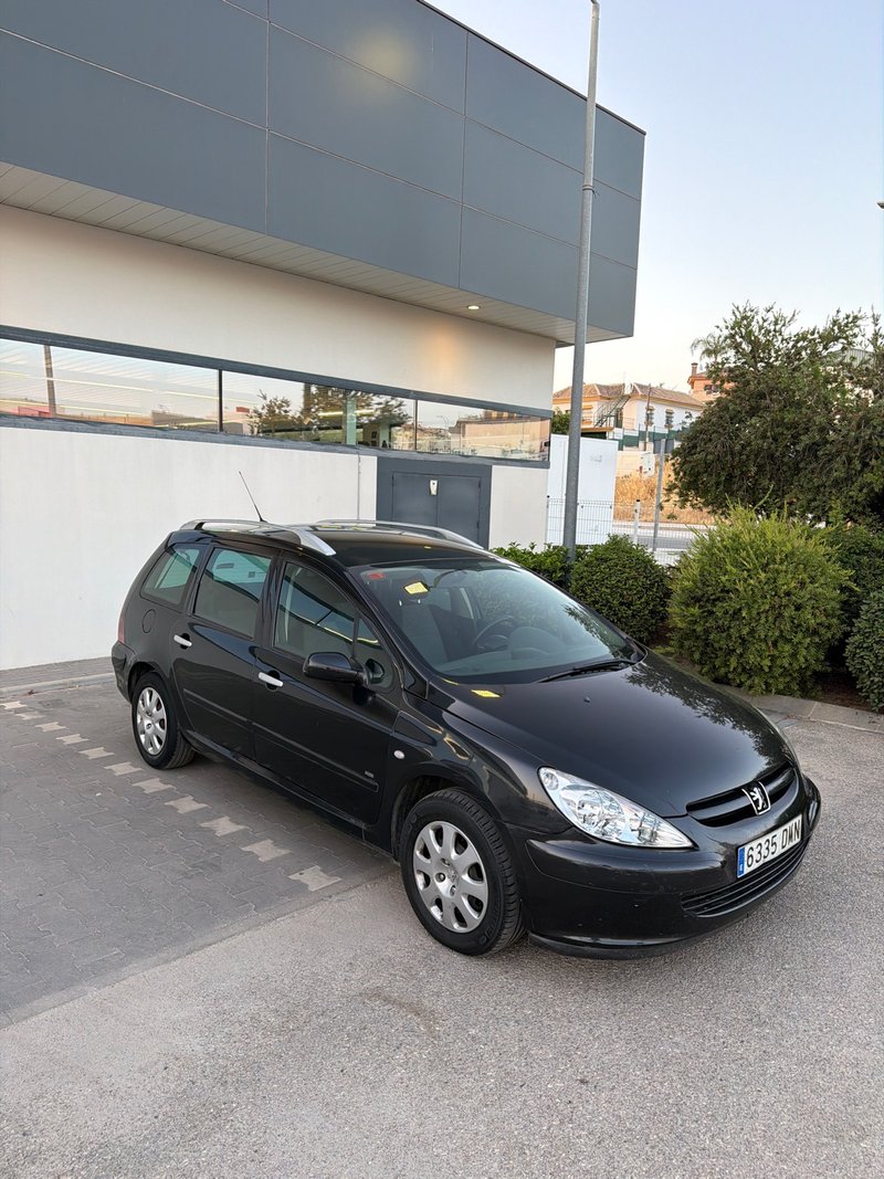 PEUGEOT 307 - foto 1
