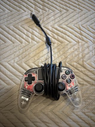 Mando Nacon Compact LED PS4 Rojo