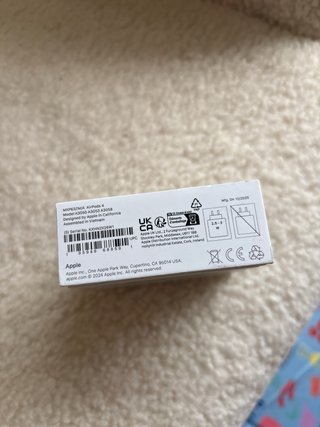 AirPods 4 Blancos sin cancelación de ruido